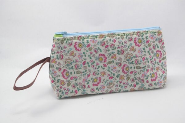 Estuche FLOR Oscuro 01